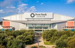 La salle des Spurs devient officiellement le Frost Bank Center