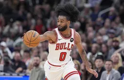 Coby White et les Bulls surprennent le duo Antetokounmpo-Lillard