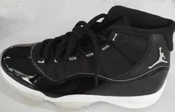 La Air Jordan 11 en noir et blanc pour les fêtes