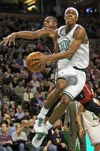 2420060129_28fd745567