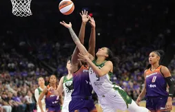 Un premier match cauchemar pour Gabby Williams et Dominique Malonga