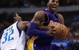 Les Lakers se rassurent en explosant les Mavs