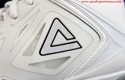 Après Tony Parker, Peak vise la Pro A et l’Equipe de France