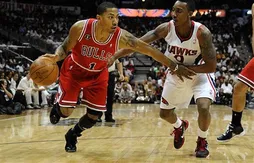Derrick Rose coupe les ailes des Hawks