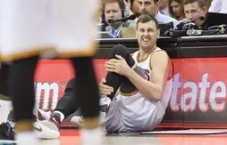 Blessure d’Andrew Bogut : LeBron James s’en veut…
