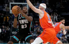 « Ne pas compliquer les choses » : la leçon de Cedric Coward après son duel face à Alex Caruso