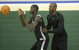 Thon Maker motivé par une vidéo de Kevin Garnett