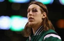 Kelly Olynyk n’a besoin que d’un seul oeil pour être bon !