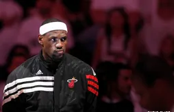 LeBron James devient le plus jeune joueur à inscrire 20 000 points