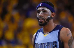 Mike Conley change de masque