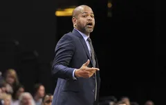 Les Lakers vont rencontrer J.B. Bickerstaff