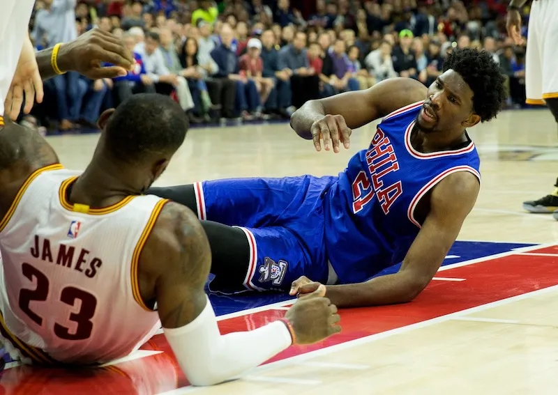 Grâce à un super LeBron James, Cleveland s'impose 102-101 mais les Sixers méritaient de gagner...