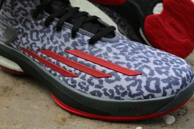 adidas-crazylight-boost-4-white-black-red-leopard-03