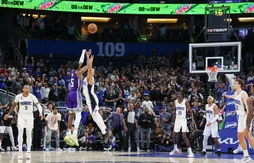 Du milieu du terrain, De’Aaron Fox tue le Magic en prolongation !