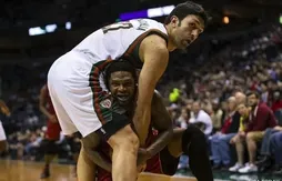 Zaza Pachulia a racheté l’ancien parquet des Milwaukee Bucks !
