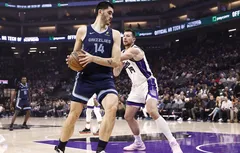 Monstrueux, Zach Edey redonne le sourire aux Grizzlies