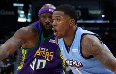 Une demi-place de libre aux Sixers…