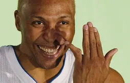 Freak : Shawn Marion a toujours un problème au doigt