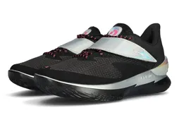 Une touche Spurs sur la Curry Fox 1 GMR