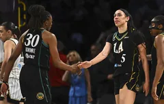 Le Sky craque face au duo Ogwumike–Hamby
