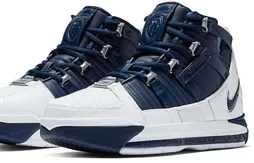 Nike retourne en 2006 avec la Zoom LeBron 3