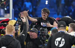 Ce spectateur gagne 100 000 dollars face à Damian Lillard