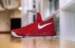 Nike : une KD9 rouge et blanche, tout simplement