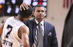 Earl Watson, nouveau coach des Suns