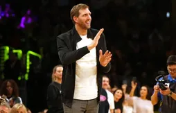 Les Lakers rendent hommage à Dirk Nowitzki en vidéo