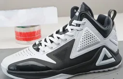 Peak : les premières photos de la Tony Parker 1