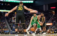 Les Celtics ridiculisent les Warriors sur leur parquet :  +40 !