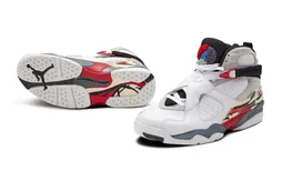 “Quoi d’neuf, docteur ?” Le retour de la mythique Air Jordan 8 « Bugs Bunny » !