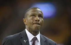 Dwane Casey évoque ses regrets dans la série face à LeBron James et aux Cavs