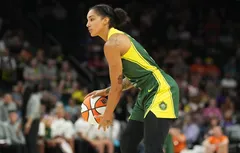 Gabby Williams toujours très fâchée avec son tir