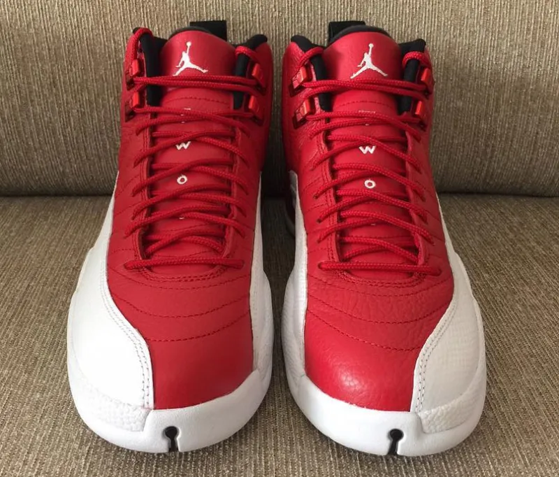 air-jordan-12-rouge-4