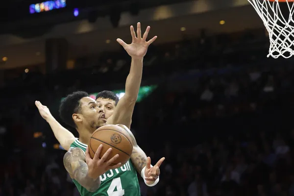 Anfernee Simons dynamite le Heat