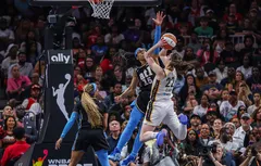Le Dream voit double et signe un record face au Fever