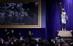 Les Lakers dévoilent la première des trois (!) statues de Kobe Bryant