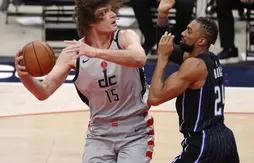 Robin Lopez prêt à être le caméléon du Magic