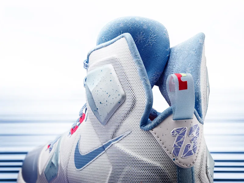 15-600_Nike_Holiday_LeBron_13_Detail_A-01_50823
