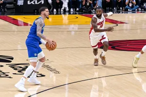 Même son frère Lonzo se moque du marcher de LaMelo Ball !