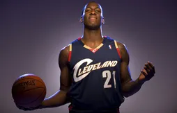 Fait divers : J.J. Hickson arrêté pour violation de domicile et vol à main armée