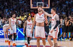 Malgré la défaite en finale, les Turcs acclamés en héros pour leur retour au pays