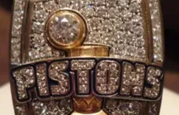 Pour la bonne cause, Darko Milicic vend sa bague de champion