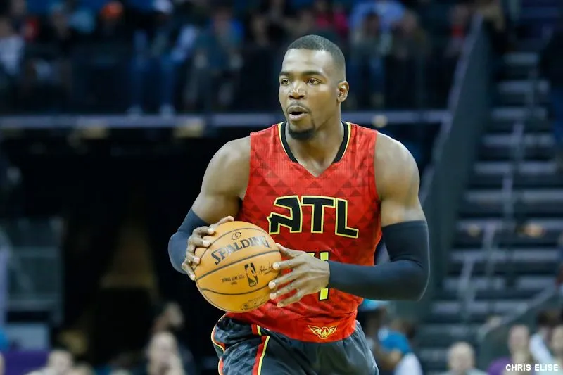 151101_hornets_v_hawks_005