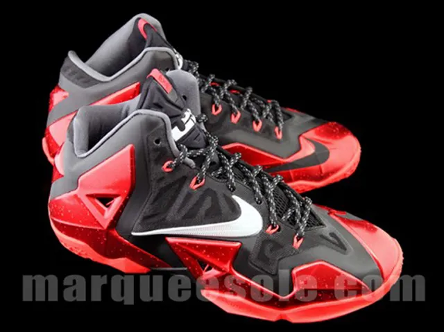 Nike LeBron XI noir/rouge