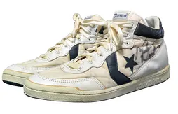 Enchères : des Converse portées par Michael Jordan aux JO de Los Angeles