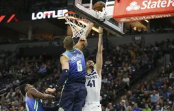 Luka Doncic absent, Kristaps Porzingis s’occupe des Wolves