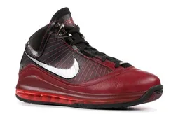Nike : la LeBron 7 de Noël sera à l’heure pour les fêtes