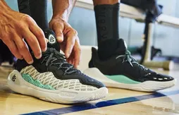 Stephen Curry dévoile la Curry 11